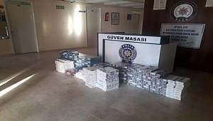Karkamış ilçesinde Polisin 'Dur' ihtarına uymuyan araçta gümrük kaçağı sigara çıktı 