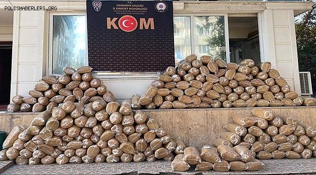 Osmaniye Emniyet Müdürlüğü KOM Şube müdürlüğü ekipleri Kaçak Tütün Operasyonu 