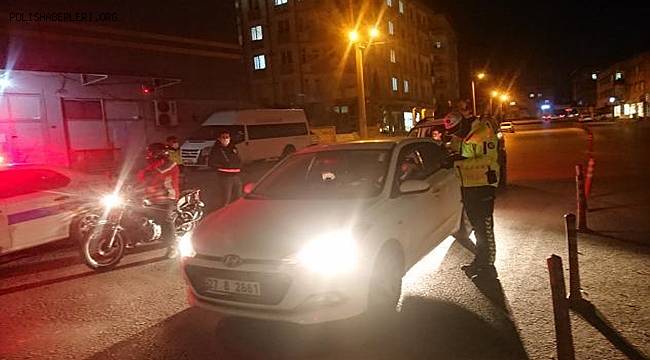 Gaziantep'te Polis İl genelinde gece denetimlerini aralıksız sürdürüyor 