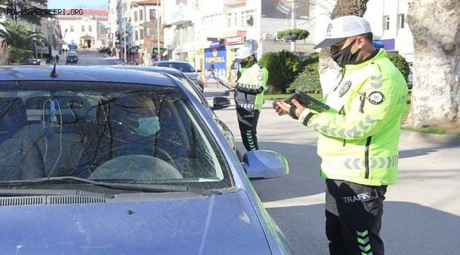 Sinop'ta polis kısıtlamada gezmeye çıkanlara fırsat vermedi 