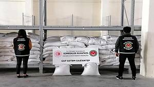 Gaziantep'te 700 bin lira değerinde kaçak iç fıstık ele geçirildi 