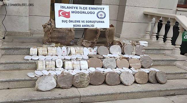 İslahiye'de Kovalamacayla durdurulan araçta 53 kilo esrar ele geçti