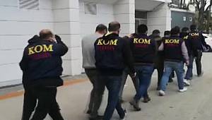 Mersin'de tefecilik operasyonunda yakalanan 6 zanlıdan 2'si tutuklandı