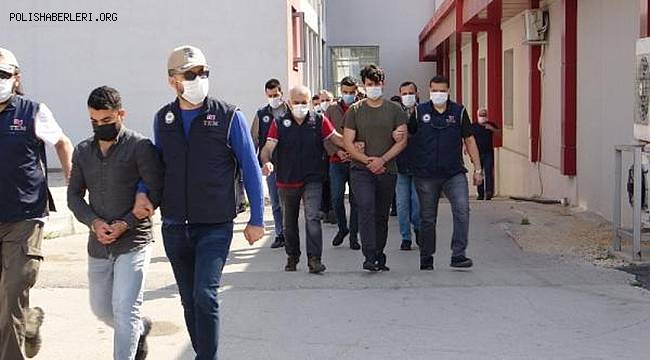 Adana'da FETÖ Operasyonunda 3 Şüpheli Tutuklandı