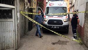Adana'da tüfekle şaka yapan şahıs arkadaşını öldürdü 