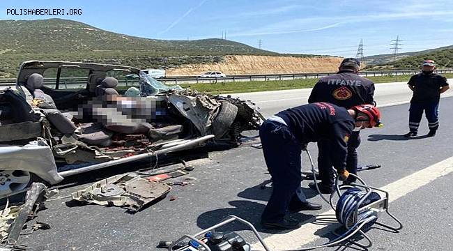 Kahramanmaraş'ta hurdaya dönen araçta 1 kişi yaşamını yitirdi 2 kişi yaralandı