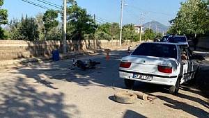 Kamyonet ile çarpışan motosikletin sürücüsü yaşamını yitirdi