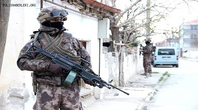 Karaman merkezli 5 ilde uyuşturucu satıcılarına şafak operasyonu düzenlendi