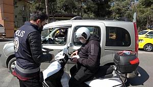 Kırmızıya dönen Gaziantep'te denetimler sürüyor 