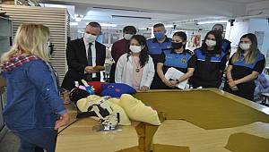 Mersin polisi ''Bir Damla İyilik Projesi'' kapsamında Şiddet mağduru kadınlara el verdi