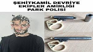 Şüpheli şahsın üzerinden suikast silahı çıktı