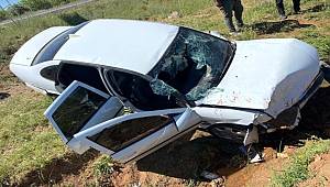 Suruç ilçesinde otomobil şarampole devrildi 5 kişi yaralandı