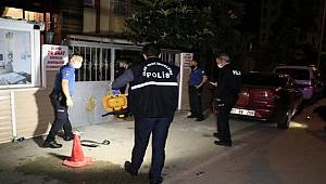 Adana'da evinin önünde silahlı saldırıya uğradı