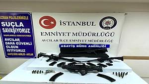 İstanbul Avcılar'da bir kafeden adeta cephane çıktı