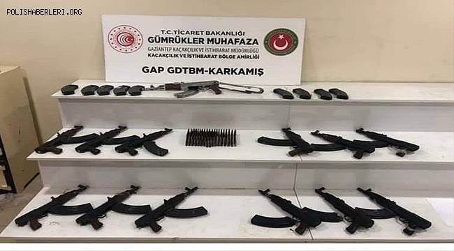 Karkamış Gümrük Kapısında Kalaşnikof Silahlar ele geçirildi