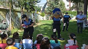 Şanlıurfa'da anaokulu öğrencilerine polis eğitim verdi 