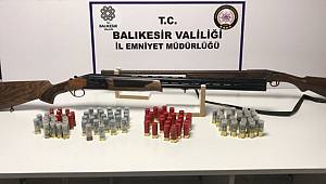 Balıkesir’de polis 6 aranan şahsı yakaladı