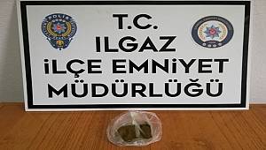 Çankırı'da polisin şüphelendiği şahsın üzerinden uyuşturucu çıktı
