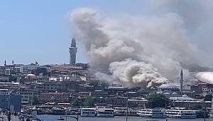 İstanbul'da oyuncak deposunda korkutan yangın