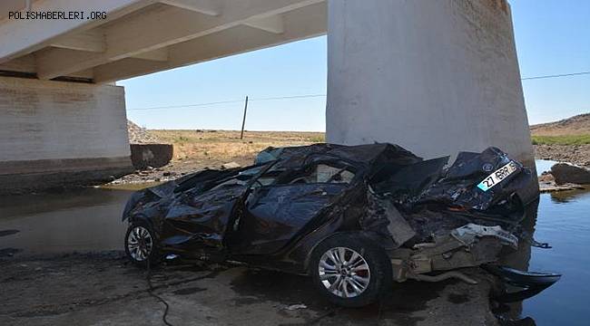 Şanlıurfa'da köprüden düşen otomobildeki 5 kişi yaşamını yitirdi