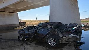 Şanlıurfa'da köprüden düşen otomobildeki 5 kişi yaşamını yitirdi