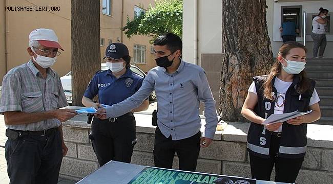 Sarıgöl ve Kula’da emniyet ekiplerinden siber suçlarla mücadele standı