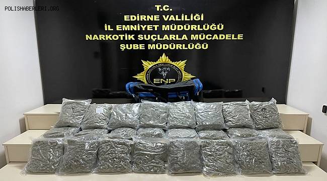 Sınır Kapısında valiz dolusu uyuşturucuyla yakalandılar 