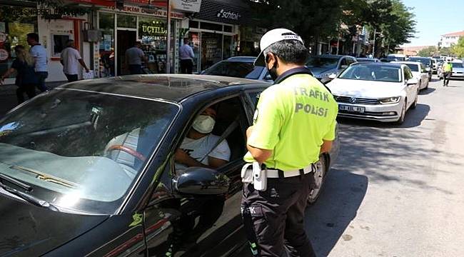 Aksaray'da yoğun trafiğe polisten sıkı denetim