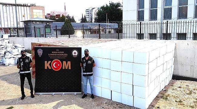 Bursa’da düzenlenen kaçak makaron operasyonunda 9 milyon 400 bin adet ele geçirildi