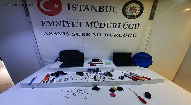 İstanbul’da hırsızlık çetesi çökertildi Klozette 50 bin lira değerindeki altın böyle bulundu