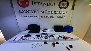 İstanbul’da hırsızlık çetesi çökertildi Klozette 50 bin lira değerindeki altın böyle bulundu