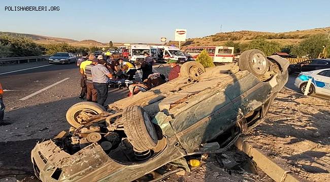 Kayseri'de refüje çıkarak takla atan otomobilde 5 kişi yaralandı