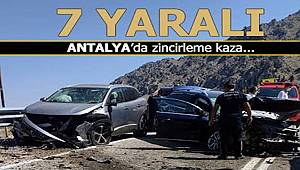 Antalya'da üç aracın karıştığı kazada 7 kişi yaralandı