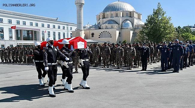 Polis Memuru Göktürk Aydınyer Son Yolculuğuna Uğurlandı 