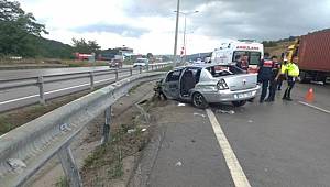 Samsun'da otomobilin bariyere çarpması sonucu bir kişi öldü, iki kişi yaralandı