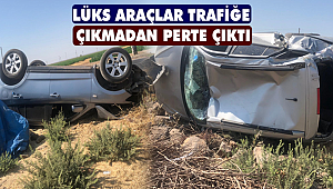 Sıfır kilometre araç taşıyan tır kaza yaptı, araçlar trafiğe çıkmadan hurdaya çıktı