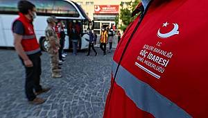 Van'da güvenlik güçlerince yakalanan göçmenler sınır dışı edildi