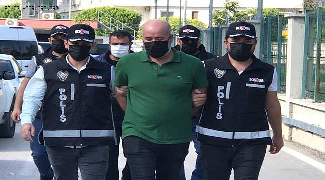 Adana'da 263 milyon kaçak makaron üreten 2 zanlı adliyeye sevk edildi