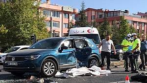 Ankara'da trafik ışıklarının çalışmadığı öne sürülen kavşaktaki kazada 2 ölü, 2 yaralı