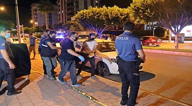 Antalya'da direksiyon başında şüpheli ölüm