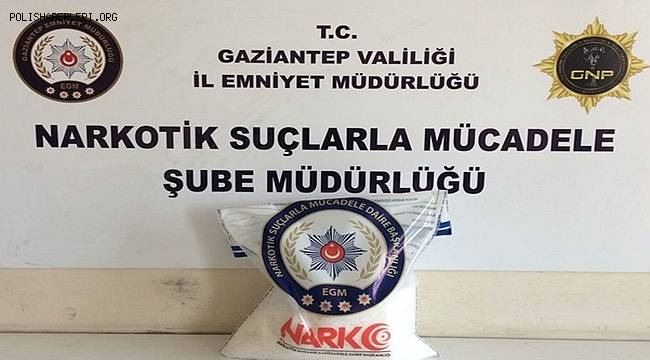 Gaziantep'te 8 kilo metamfetamin ele geçirildi 2 şüpheli gözaltına alındı
