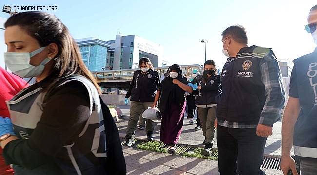 Gaziantep'te ilişki vaadiyle 79 kişiyi dolandırdılar
