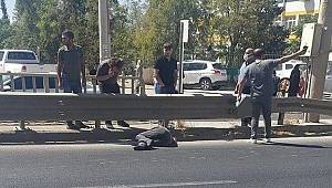 Mardin'de caddeden karşıya geçmek isterken tırın çarptığı genç yaralandı