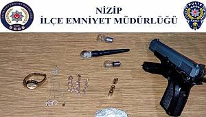 Nizip'te uyuşturucu ve silah ele geçirildi