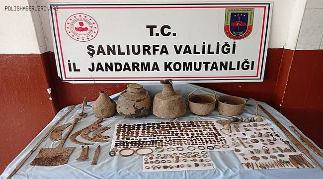 Şanlıurfa'da çeşitli dönemlere ait 528 parça tarihi eser ele geçirildi