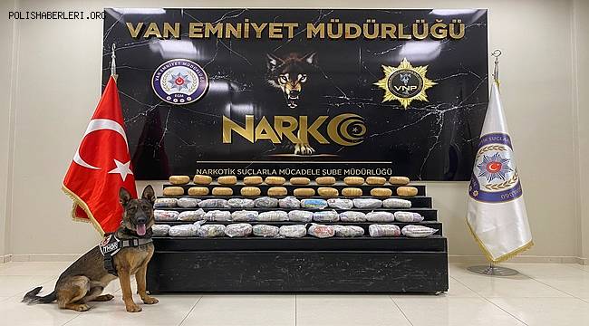 Şüpheli Araç İçerisinde toplam 52 Kilogram Uyuşturucu Madde Ele Geçirildi.