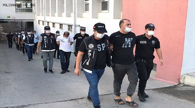 Adana'da uyuşturucu operasyonunda 12 zanlı yakalandı