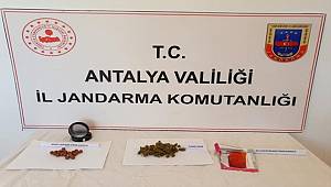 Antalya'da yurt dışından gönderilen hediye paketinden uyuşturucu çıktı