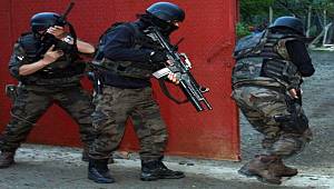 Balıkesir Emniyet Müdürlüğü ekiplerince FETÖ'ye yönelik 22 ilde operasyon başlatıldı.