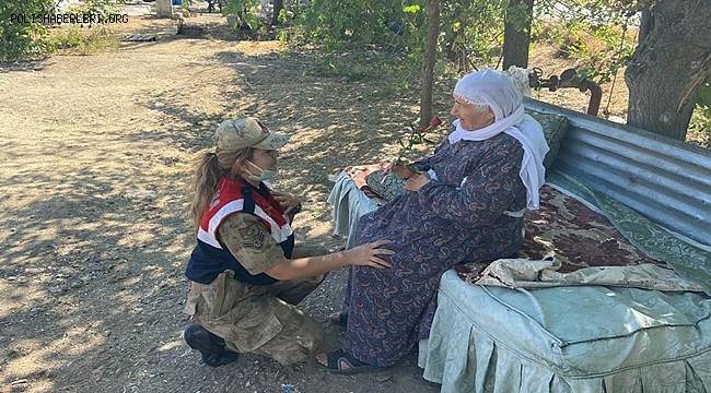 Dünya Yaşlılar Gününde Malatya Jandarmadan Anlamlı Ziyaret